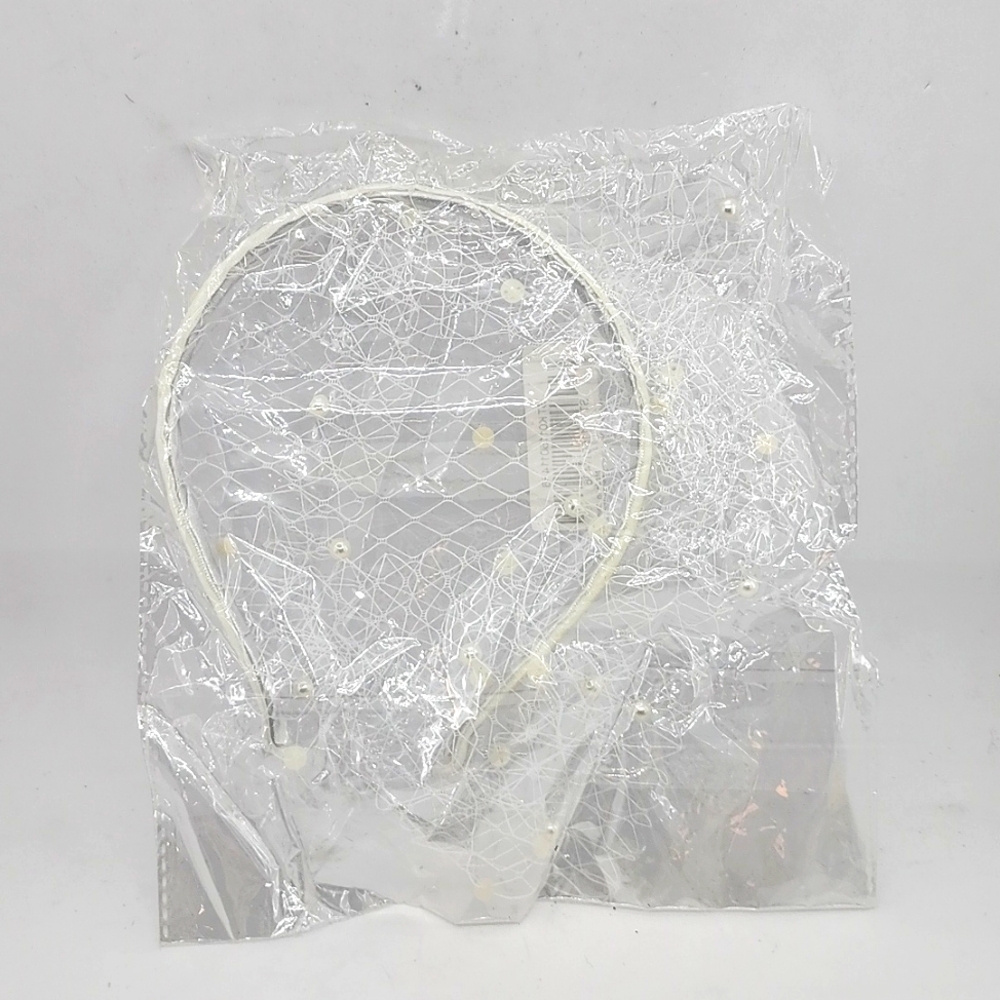White netting faux pearl headband